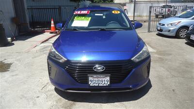 2019 Hyundai IONIQ Hybrid Blue - Photo 2 - Van Nuys, CA 91405