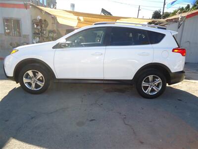2015 Toyota RAV4 XLE - Photo 6 - Van Nuys, CA 91405