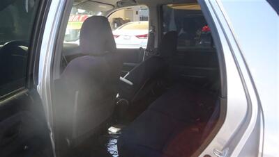 2005 Honda CR-V LX - Photo 16 - Van Nuys, CA 91405