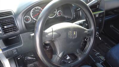 2005 Honda CR-V LX - Photo 18 - Van Nuys, CA 91405