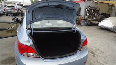 2014 Hyundai ACCENT GLS   - Photo 11 - Van Nuys, CA 91405
