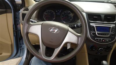 2014 Hyundai ACCENT GLS   - Photo 22 - Van Nuys, CA 91405