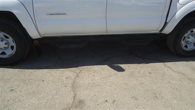 2015 Toyota Tacoma PreRunner V6 - Photo 25 - Van Nuys, CA 91405