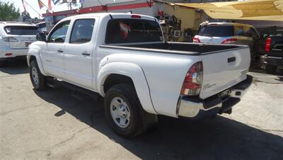 2015 Toyota Tacoma PreRunner V6 - Photo 8 - Van Nuys, CA 91405