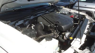 2015 Toyota Tacoma PreRunner V6 - Photo 20 - Van Nuys, CA 91405