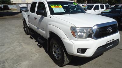 2015 Toyota Tacoma PreRunner V6 - Photo 2 - Van Nuys, CA 91405