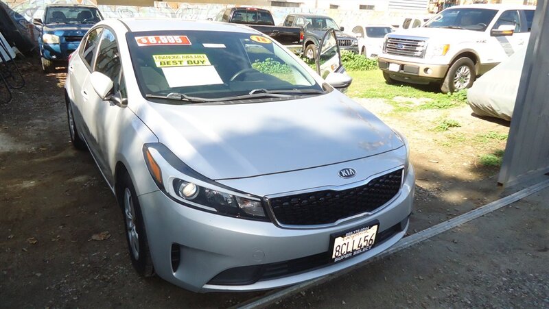 2018 Kia Forte LX   - Photo 1 - Van Nuys, CA 91405