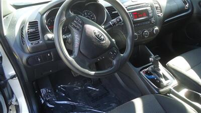 2018 Kia Forte LX   - Photo 14 - Van Nuys, CA 91405