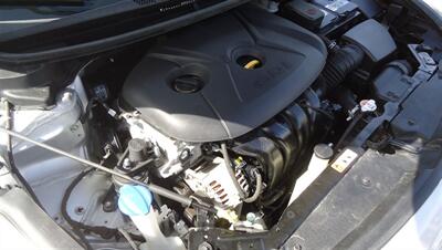 2017 Kia Forte5 LX   - Photo 25 - Van Nuys, CA 91405