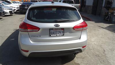 2017 Kia Forte5 LX   - Photo 10 - Van Nuys, CA 91405