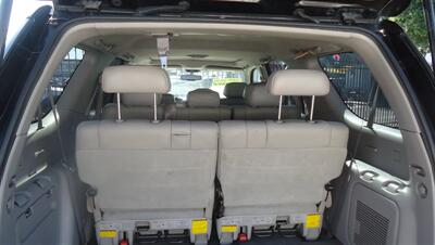 2004 Toyota Sequoia Limited - Photo 9 - Van Nuys, CA 91405