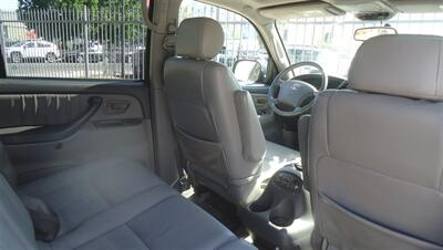 2004 Toyota Sequoia Limited - Photo 11 - Van Nuys, CA 91405