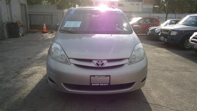 2006 Toyota Sienna LE 8 Passenger - Photo 5 - Van Nuys, CA 91405