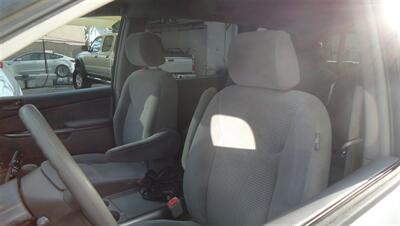 2006 Toyota Sienna LE 8 Passenger - Photo 19 - Van Nuys, CA 91405
