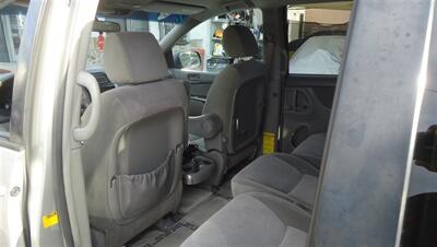 2006 Toyota Sienna LE 8 Passenger - Photo 20 - Van Nuys, CA 91405