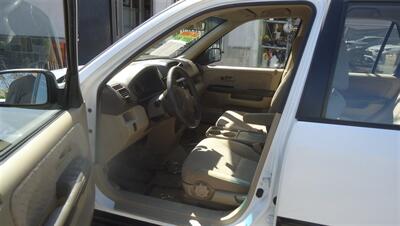 2006 Honda CR-V LX   - Photo 18 - Van Nuys, CA 91405
