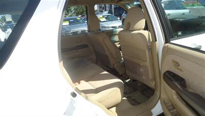 2006 Honda CR-V LX   - Photo 12 - Van Nuys, CA 91405