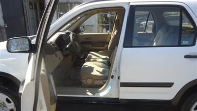 2006 Honda CR-V LX   - Photo 20 - Van Nuys, CA 91405