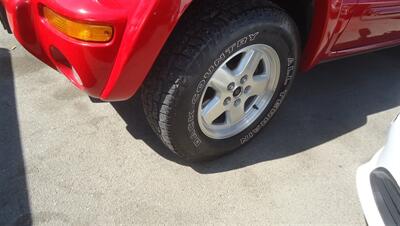 2003 Jeep Liberty Limited - Photo 6 - Van Nuys, CA 91405