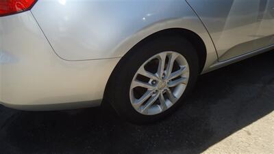 2011 Kia Forte EX - Photo 18 - Van Nuys, CA 91405