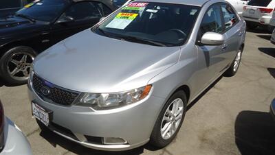 2011 Kia Forte EX - Photo 7 - Van Nuys, CA 91405