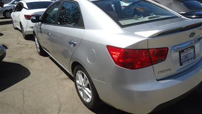 2011 Kia Forte EX - Photo 5 - Van Nuys, CA 91405
