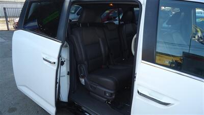 2012 Honda Odyssey EX-L   - Photo 16 - Van Nuys, CA 91405