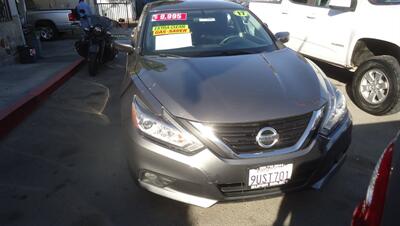 2017 Nissan Altima 2.5 SV - Photo 2 - Van Nuys, CA 91405