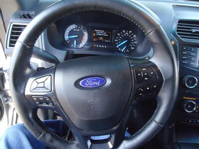 2016 Ford Explorer XLT   - Photo 30 - Van Nuys, CA 91405