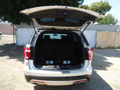 2016 Ford Explorer XLT   - Photo 10 - Van Nuys, CA 91405