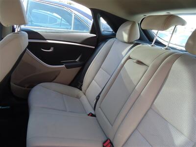 2016 Hyundai ELANTRA GT   - Photo 8 - Van Nuys, CA 91405