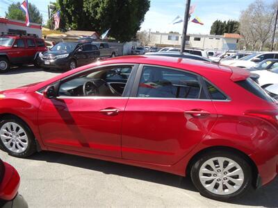 2016 Hyundai ELANTRA GT   - Photo 5 - Van Nuys, CA 91405