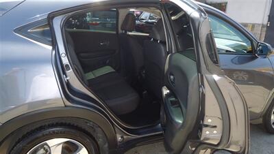 2022 Honda HR-V LX   - Photo 11 - Van Nuys, CA 91405