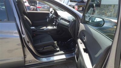 2022 Honda HR-V LX   - Photo 13 - Van Nuys, CA 91405