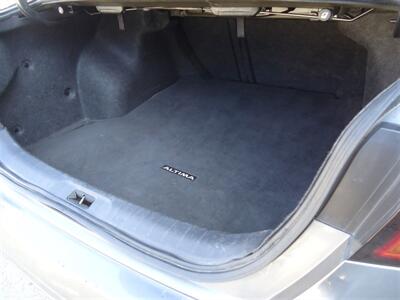 2021 Nissan Altima 2.5 SV   - Photo 10 - Van Nuys, CA 91405