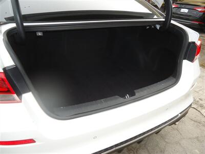 2020 Kia Optima LX - Photo 10 - Van Nuys, CA 91405