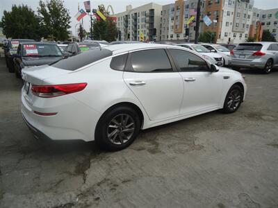 2020 Kia Optima LX - Photo 4 - Van Nuys, CA 91405
