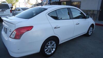 2018 Nissan Versa SV   - Photo 4 - Van Nuys, CA 91405