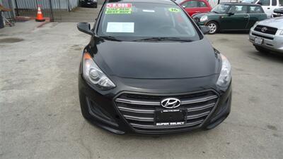 2016 Hyundai ELANTRA GT   - Photo 2 - Van Nuys, CA 91405
