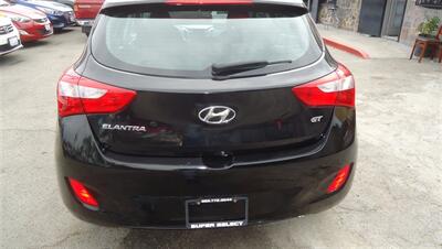 2016 Hyundai ELANTRA GT   - Photo 10 - Van Nuys, CA 91405