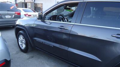 2019 Jeep Grand Cherokee Laredo   - Photo 7 - Van Nuys, CA 91405