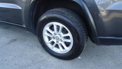 2019 Jeep Grand Cherokee Laredo   - Photo 28 - Van Nuys, CA 91405