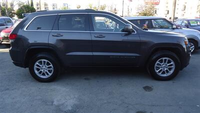2019 Jeep Grand Cherokee Laredo   - Photo 4 - Van Nuys, CA 91405