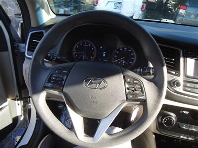 2017 Hyundai TUCSON SE   - Photo 18 - Van Nuys, CA 91405