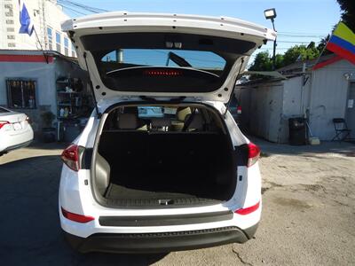 2017 Hyundai TUCSON SE   - Photo 7 - Van Nuys, CA 91405