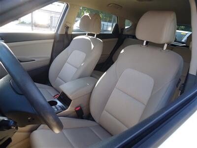 2017 Hyundai TUCSON SE   - Photo 12 - Van Nuys, CA 91405