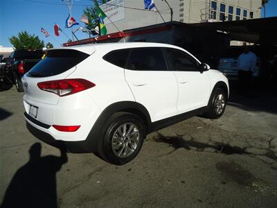 2017 Hyundai TUCSON SE   - Photo 5 - Van Nuys, CA 91405