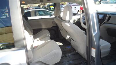 2015 Toyota Sienna LE 8-Passenger   - Photo 7 - Van Nuys, CA 91405