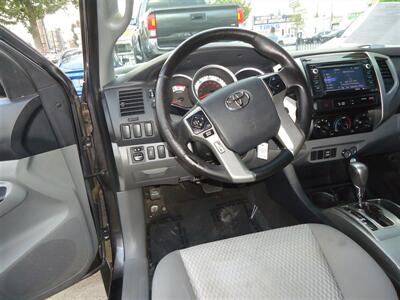 2014 Toyota Tacoma PreRunner   - Photo 18 - Van Nuys, CA 91405
