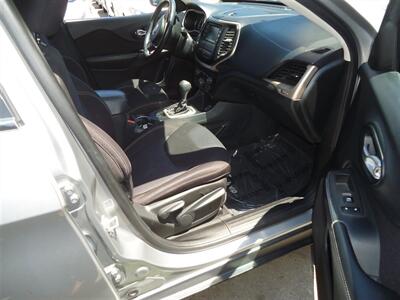 2015 Jeep Cherokee Latitude   - Photo 14 - Van Nuys, CA 91405